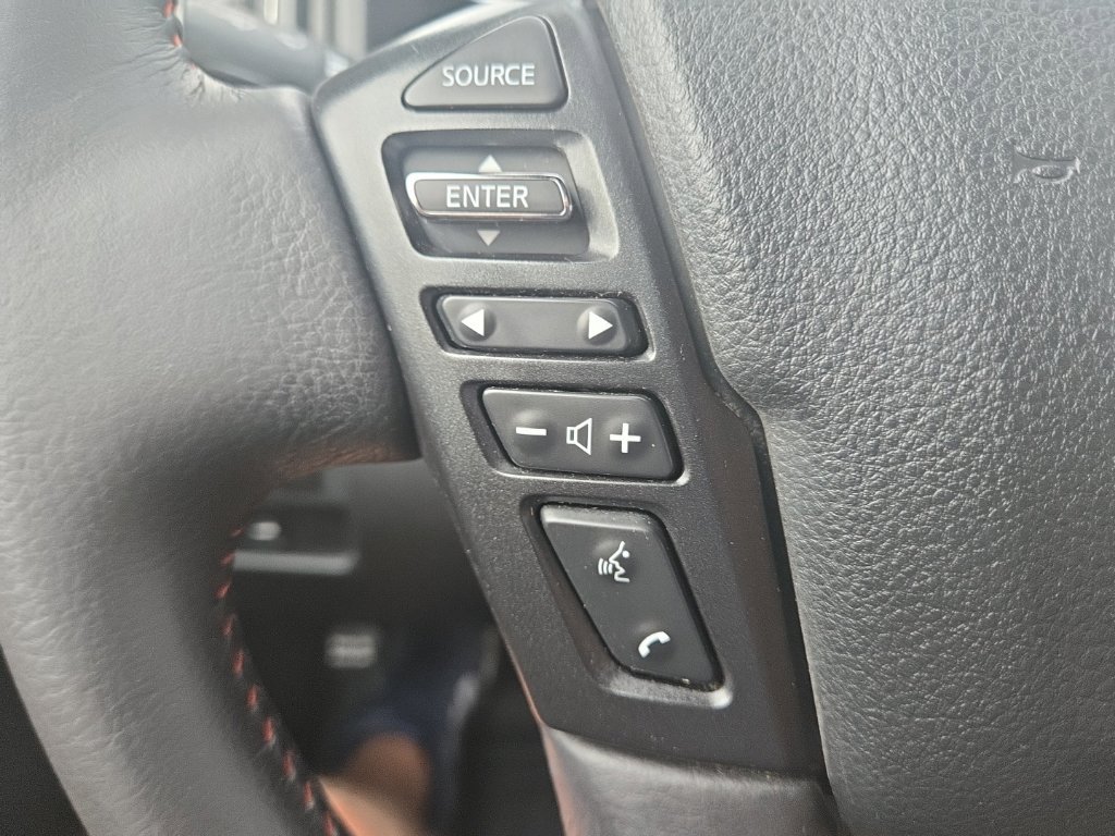 Used 2022 Nissan Titan PRO-4X w/ Pro-4x Convenience Package AWD/4WD image 35