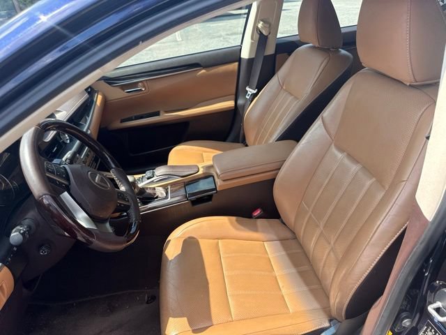 Used 2018 Lexus ES 350 w/ Luxury Package w/Wood Trim FWD image 8