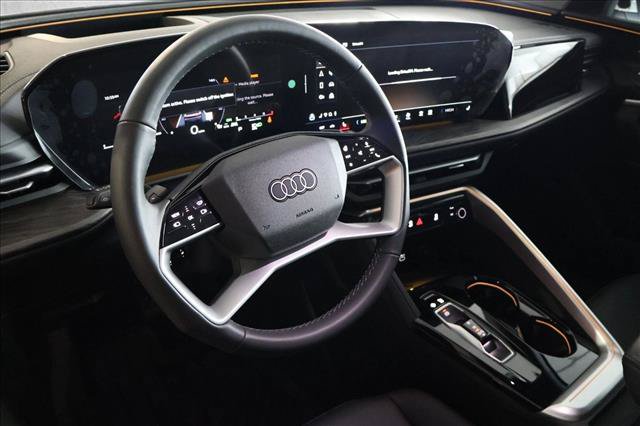 Used 2025 Audi Q5 Premium Plus w/ Premium Plus AWD/4WD image 13