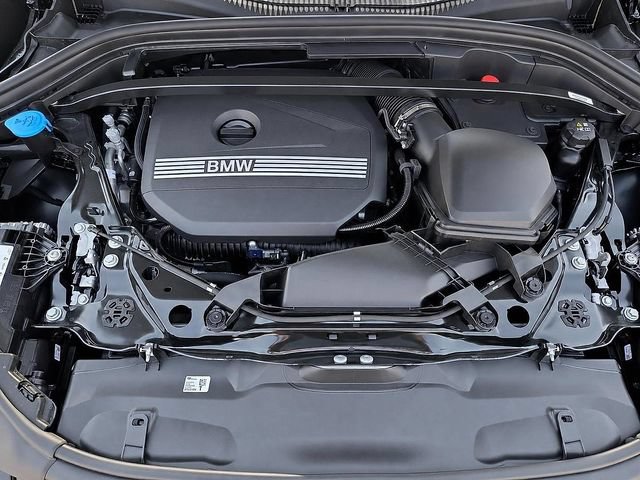 New 2026 BMW X2 xDrive28i w/ M Sport Package AWD/4WD image 10