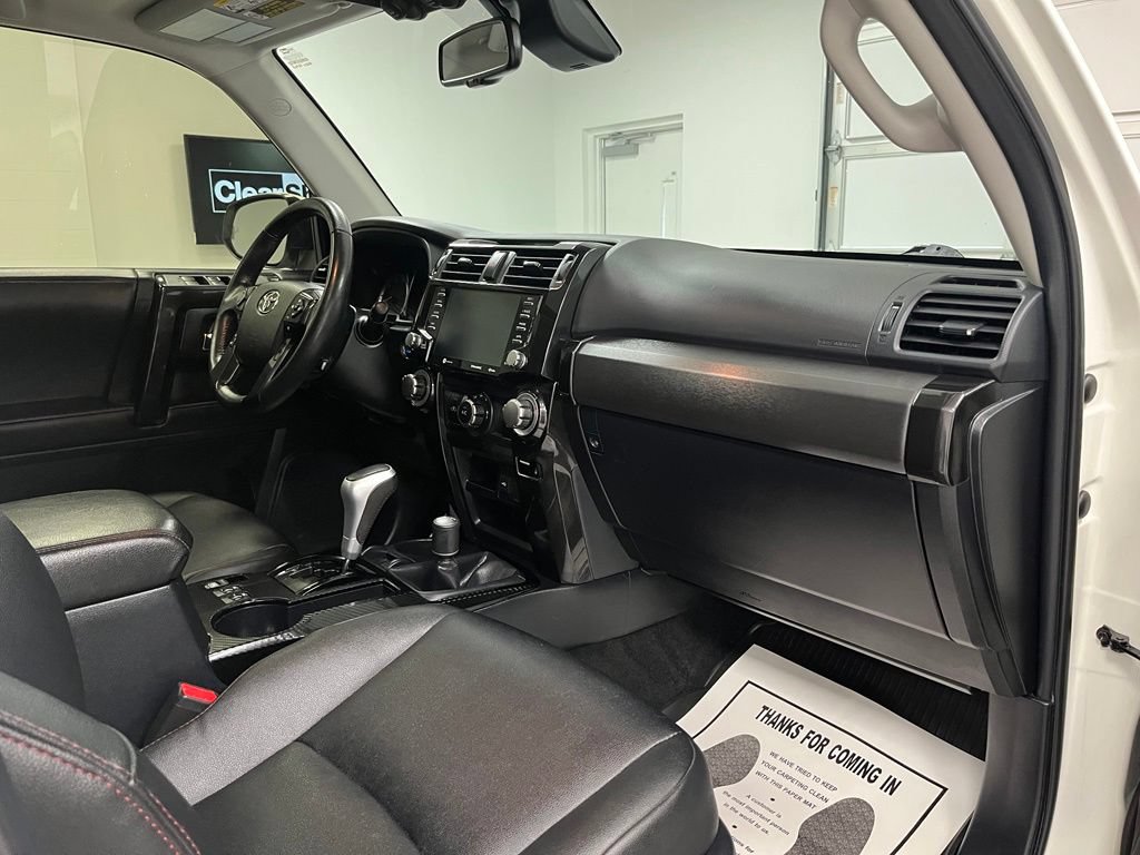 Used 2022 Toyota 4Runner TRD Off-Road Premium AWD/4WD image 57