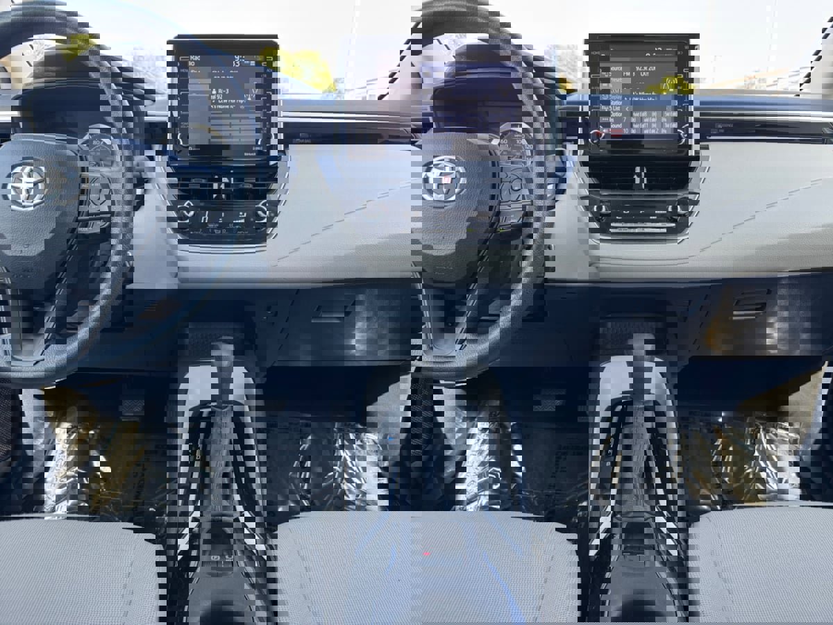 Used 2021 Toyota Corolla LE image 16