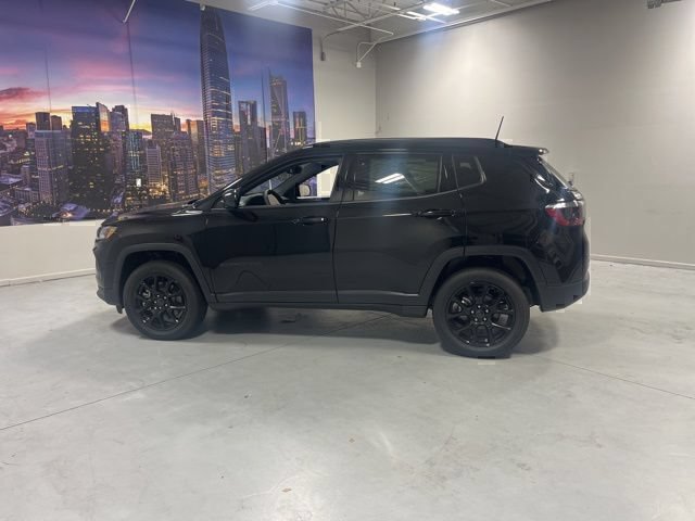 New 2026 Jeep Compass Latitude AWD/4WD image 4