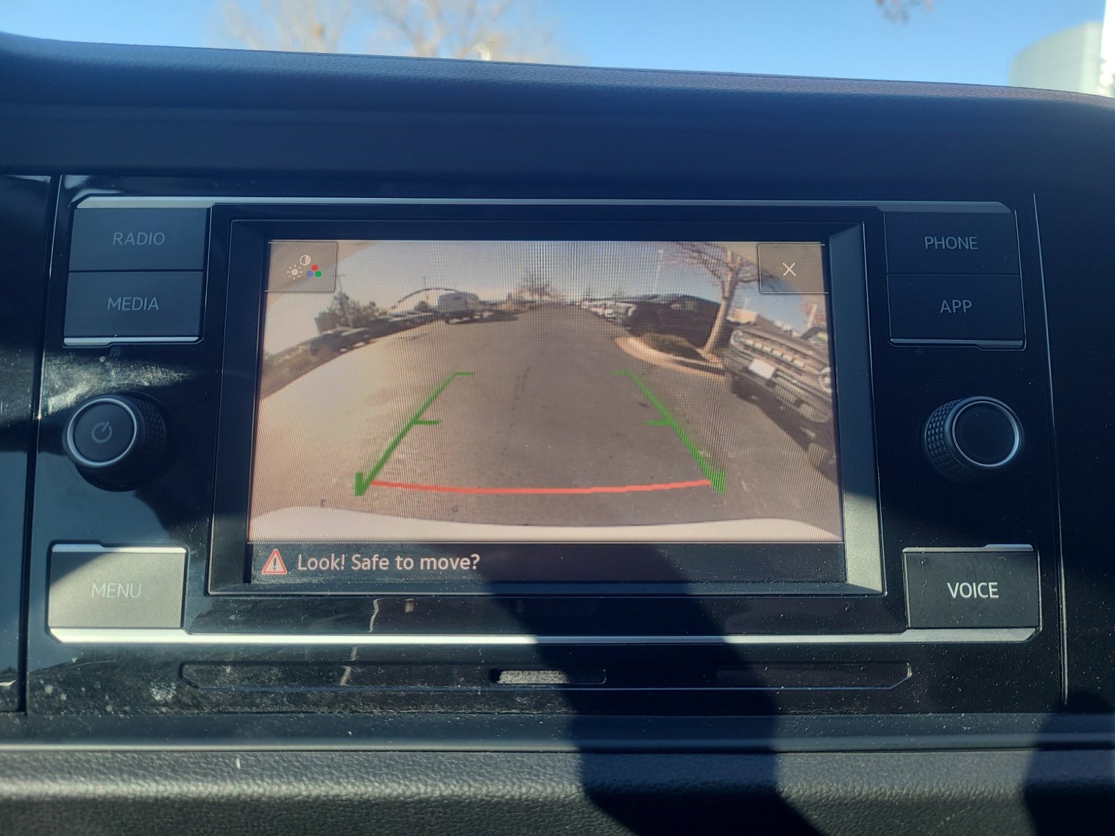 Used 2020 Volkswagen Jetta S w/ Driver Assistance Package image 27