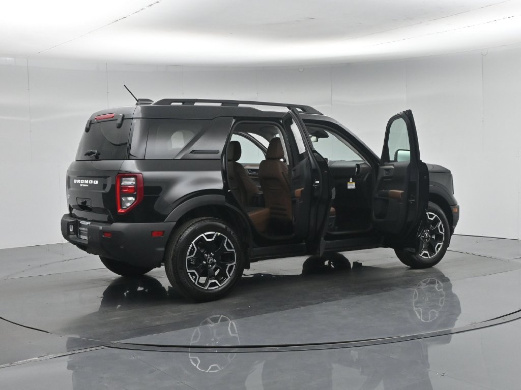 New 2026 Ford Bronco Sport Outer Banks w/ Outer Banks Tech Package+ AWD/4WD image 5