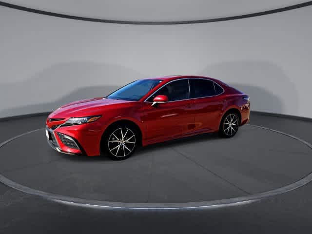 Used 2022 Toyota Camry SE FWD image 4