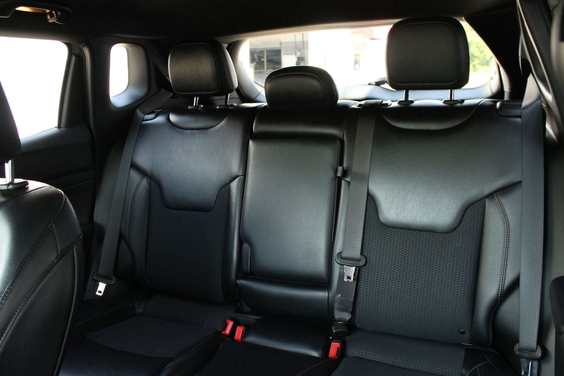Used 2023 Jeep Compass Trailhawk AWD/4WD image 24