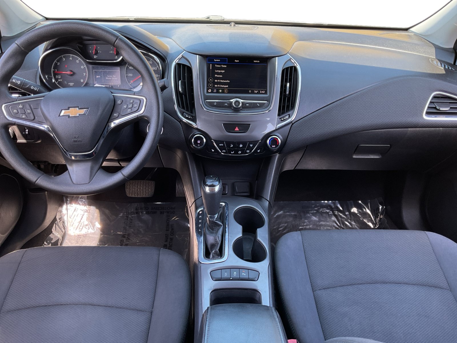 Used 2019 Chevrolet Cruze LT w/ Convenience Package FWD image 10