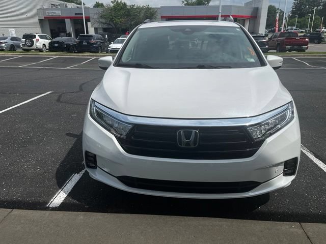 Used 2023 Honda Odyssey Elite image 2