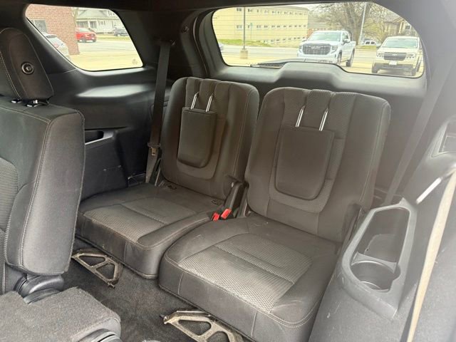 Used 2017 Ford Explorer XLT image 19