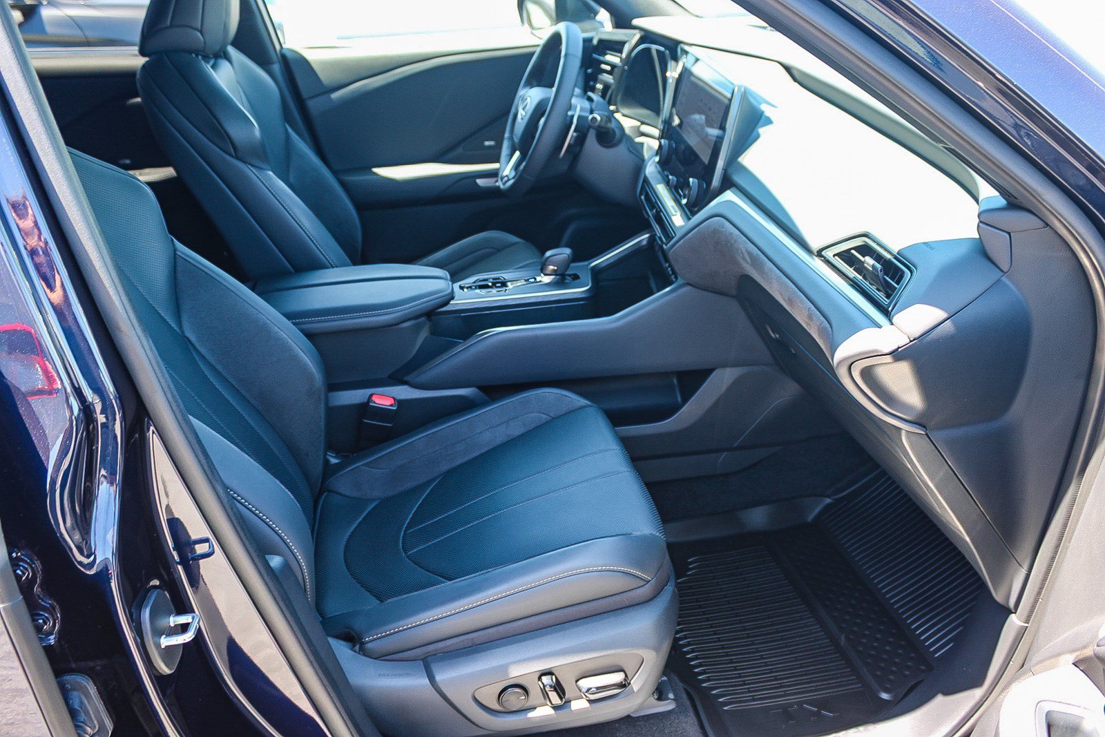 Used 2024 Lexus TX 500h AWD w/ Technology Package image 18