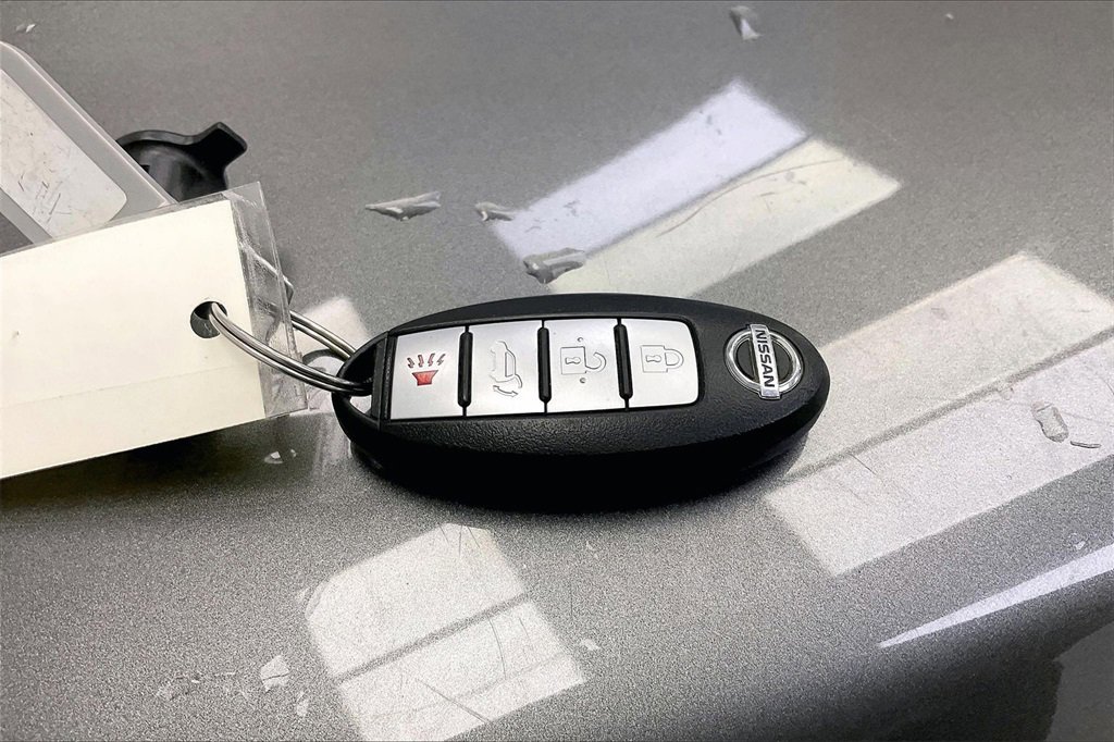 Used 2013 Nissan Murano SV w/ Value Pkg image 7