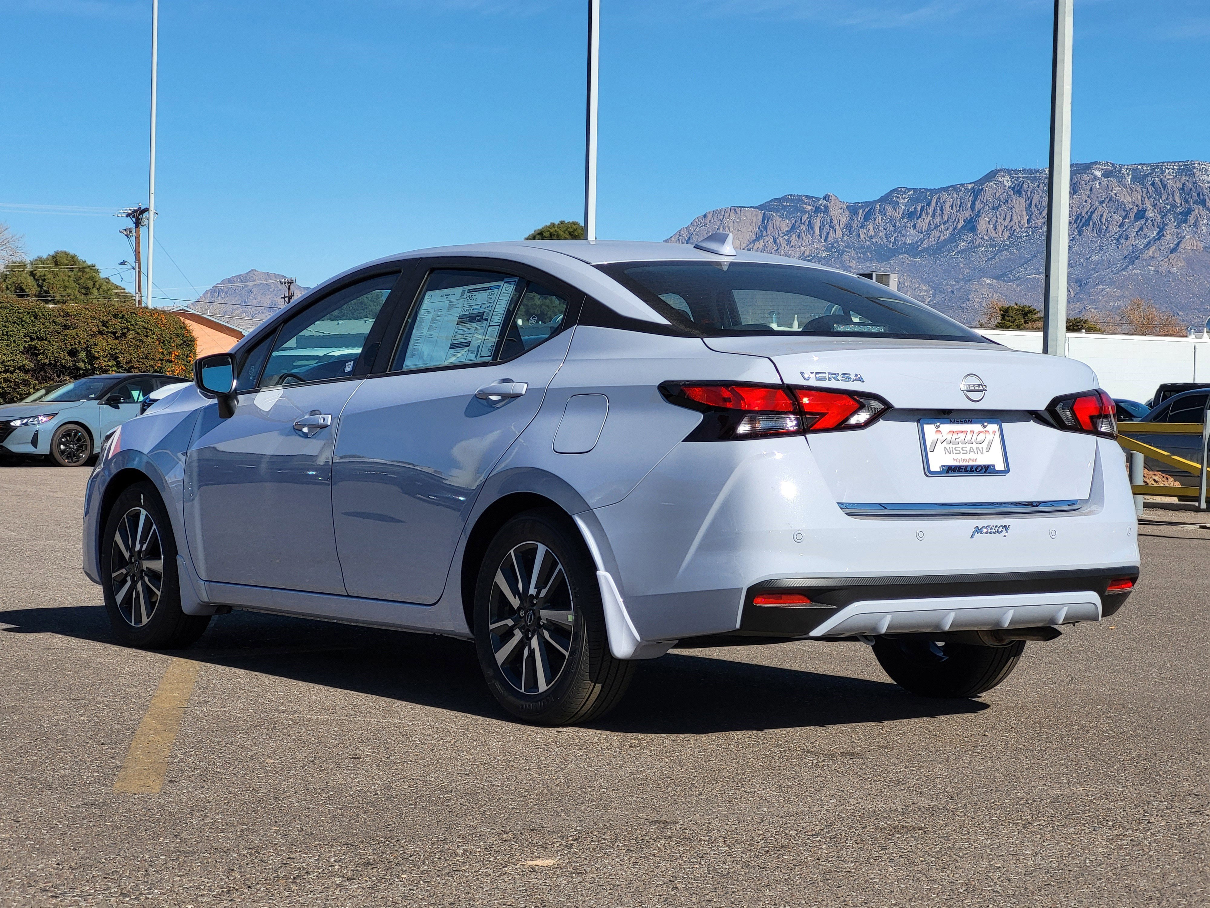 New 2025 Nissan Versa SV image 4