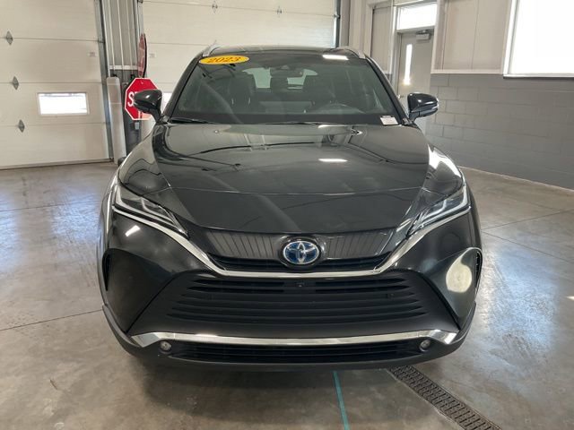 Used 2023 Toyota Venza Limited AWD/4WD image 2