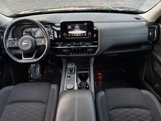 Certified 2023 Nissan Pathfinder SV w/ Black Appearance Package image 29