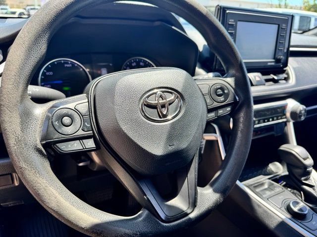 Used 2022 Toyota RAV4 LE AWD/4WD image 17