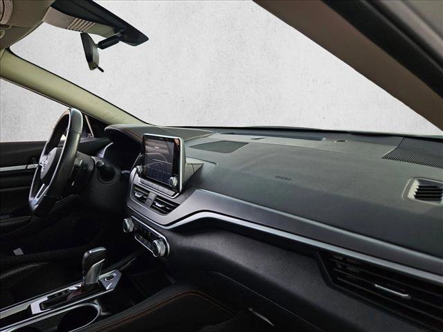 Used 2024 Nissan Altima 2.5 SR image 22