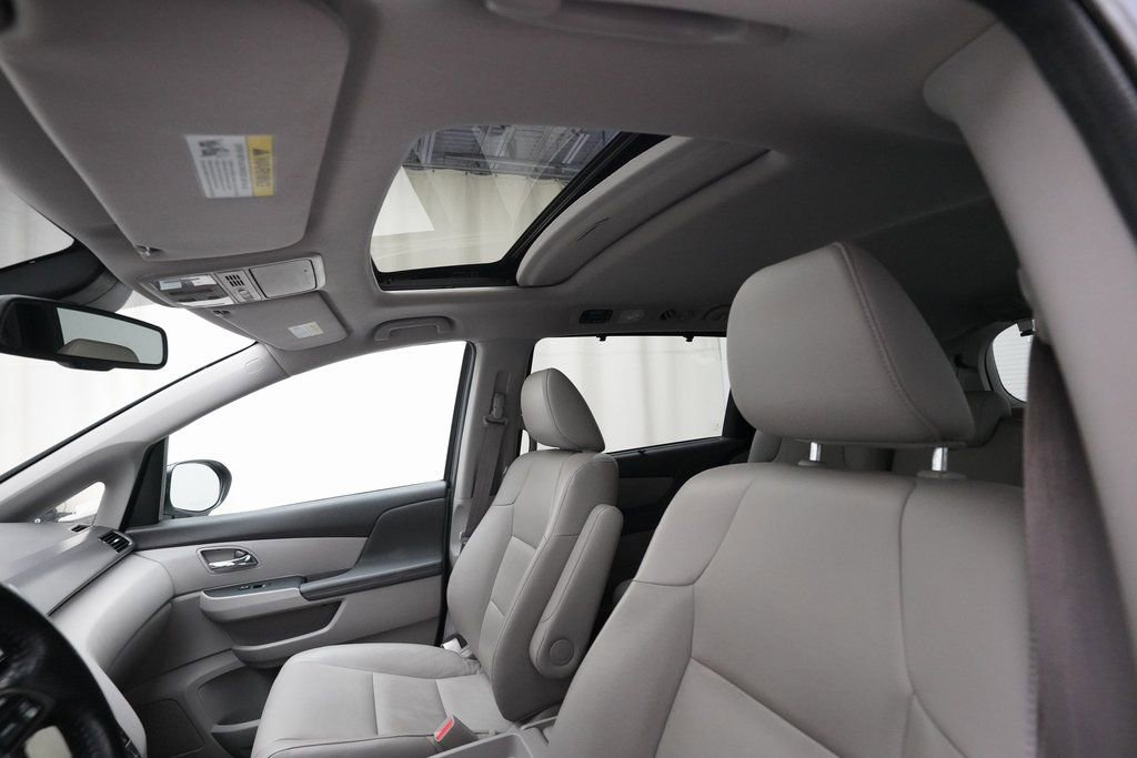 Used 2015 Honda Odyssey EX-L image 32