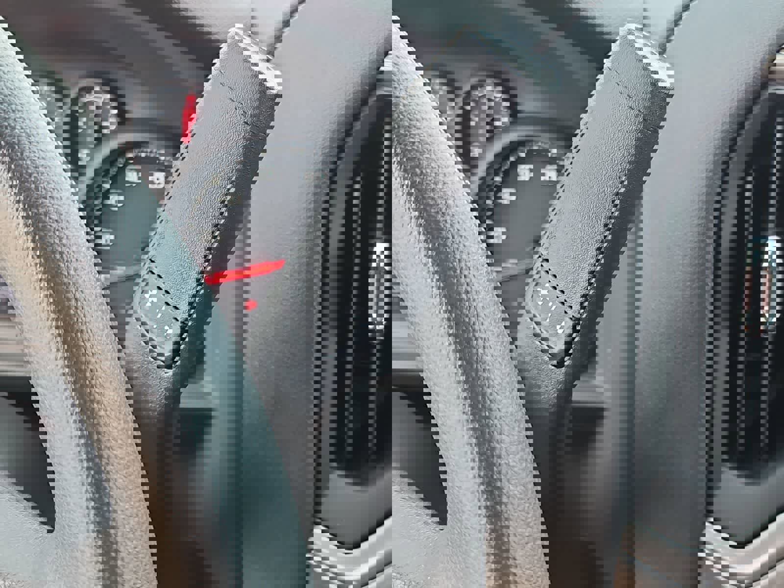 Used 2025 Chevrolet Silverado 1500 Custom image 31