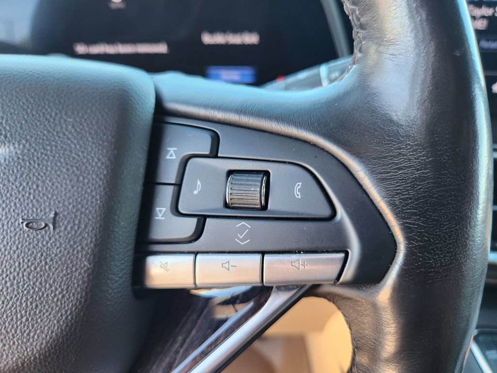 Used 2023 Cadillac Escalade Premium Luxury w/ Performance Package AWD/4WD image 21