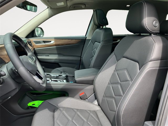New 2025 Volkswagen Atlas SE image 9
