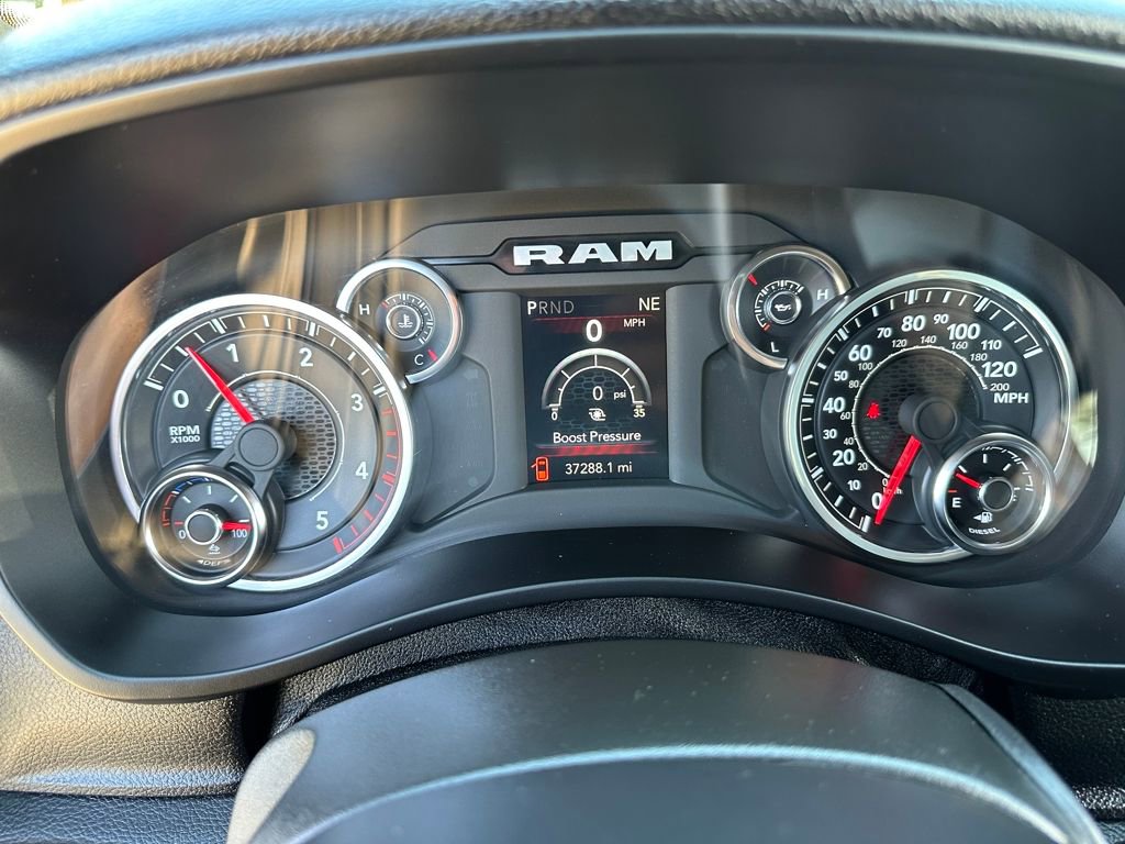 Used 2024 RAM 3500 Big Horn image 22