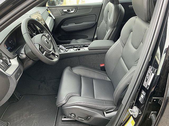New 2026 Volvo XC60 B5 Ultra w/ Climate Package AWD/4WD image 14