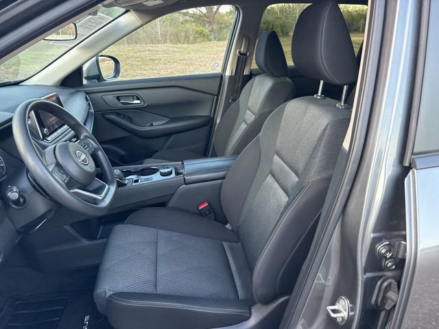 Used 2024 Nissan Rogue SV AWD/4WD image 17