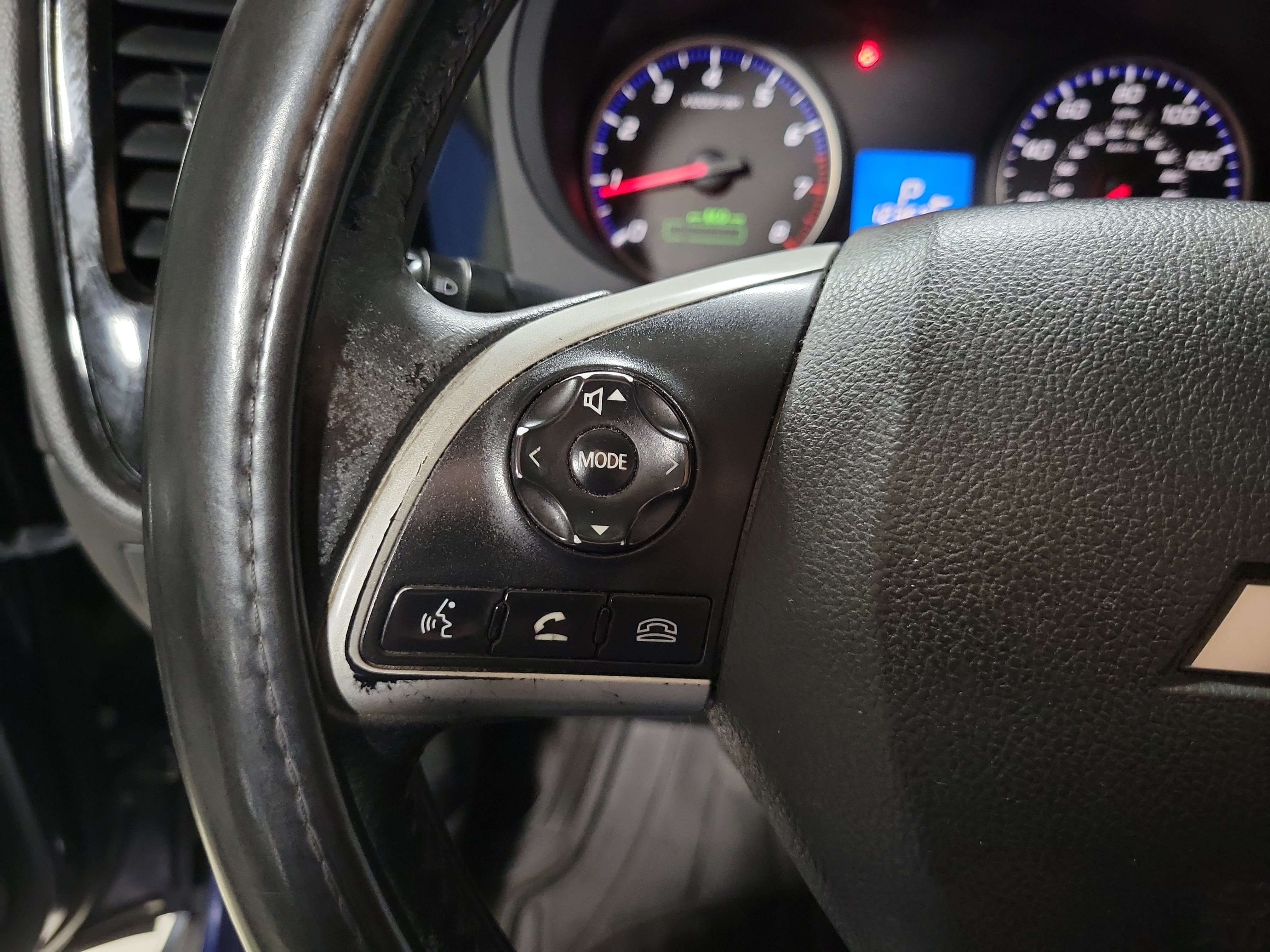 Used 2015 Mitsubishi Outlander ES FWD image 25