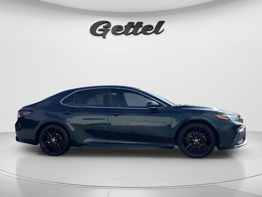 Used 2021 Toyota Camry XSE FWD image 4