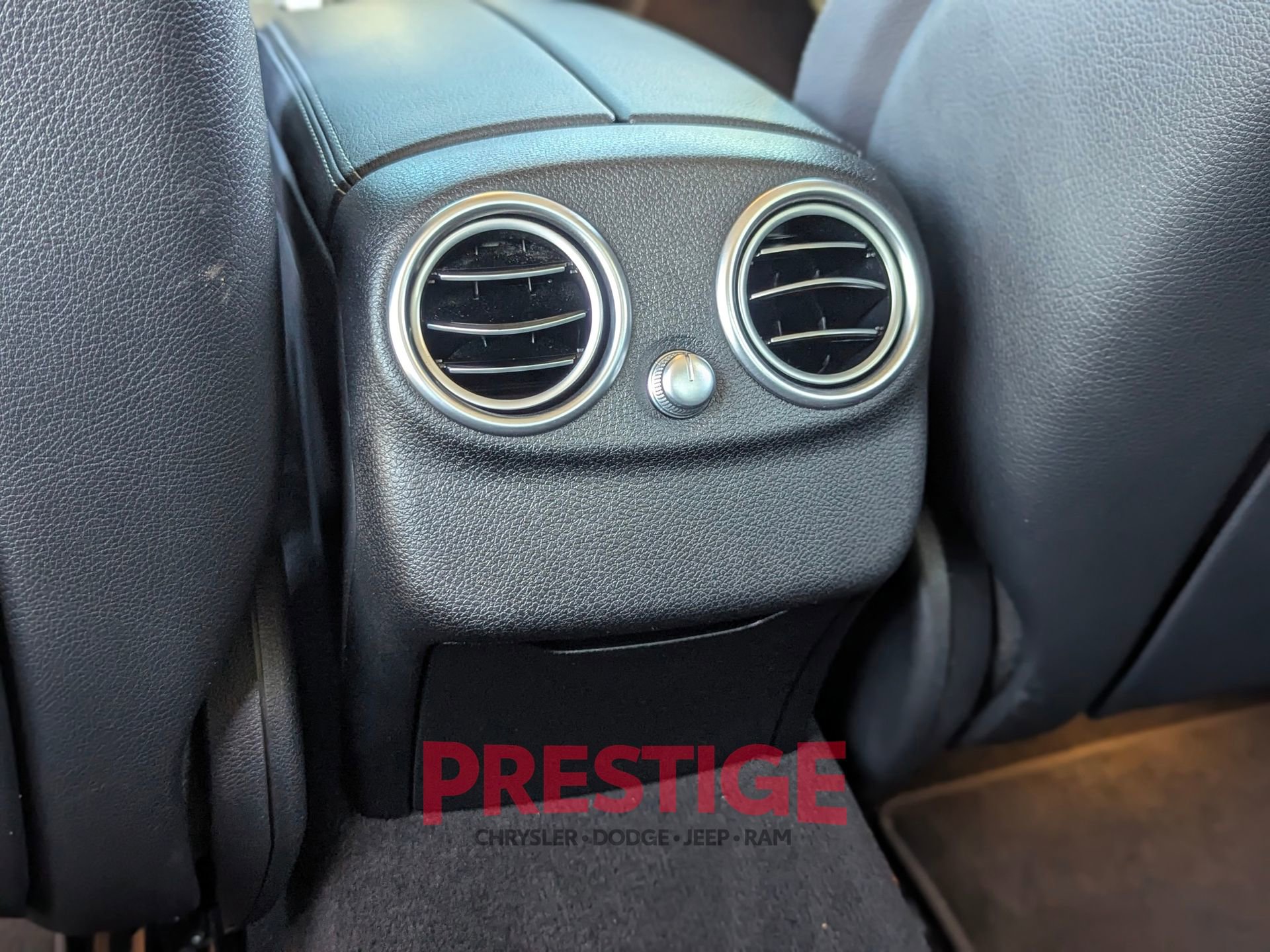 Used 2020 Mercedes-Benz C 300 Sedan image 32