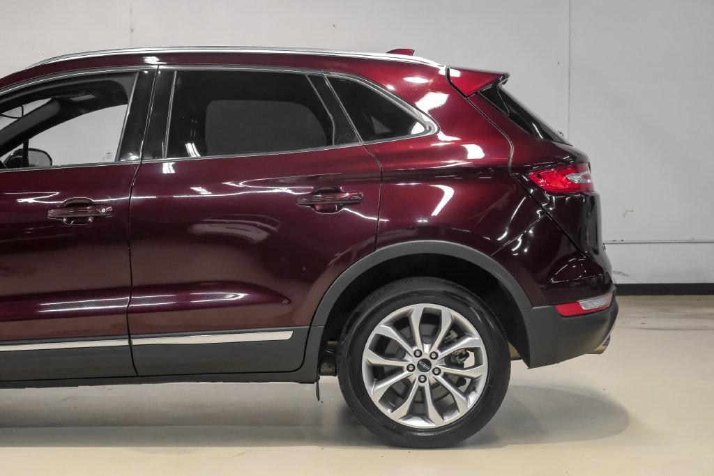Used 2019 Lincoln MKC Select w/ Select Plus Package FWD image 18