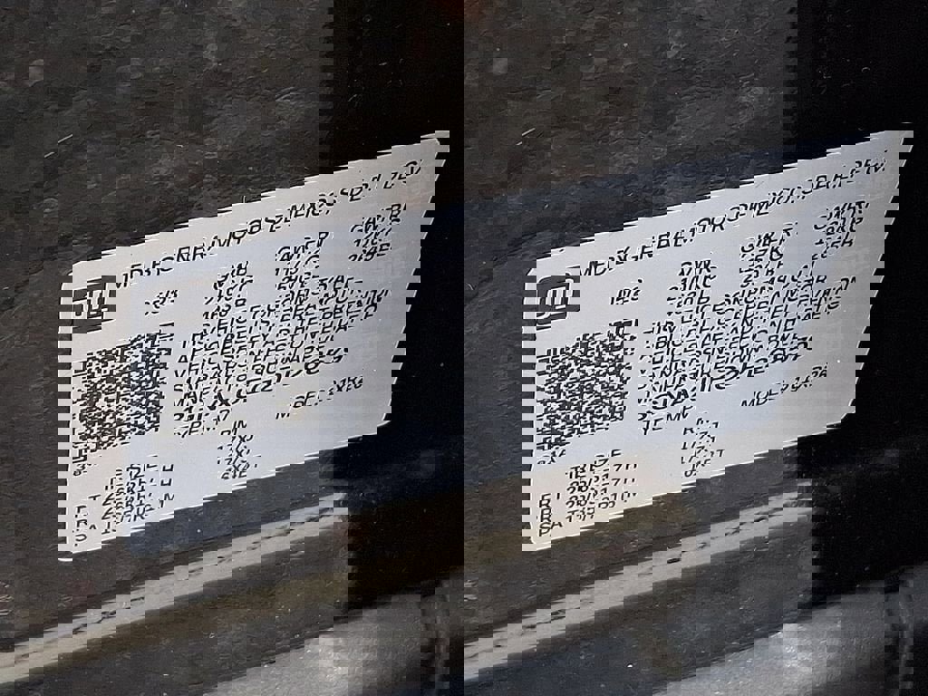 Used 2023 Chevrolet Equinox LT image 32