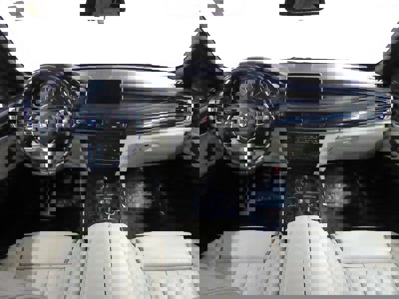 Used 2017 BMW X5 xDrive50i AWD/4WD image 10