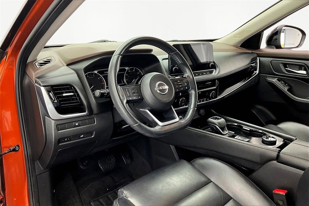 Used 2022 Nissan Rogue SL w/ SL Premium Package image 14