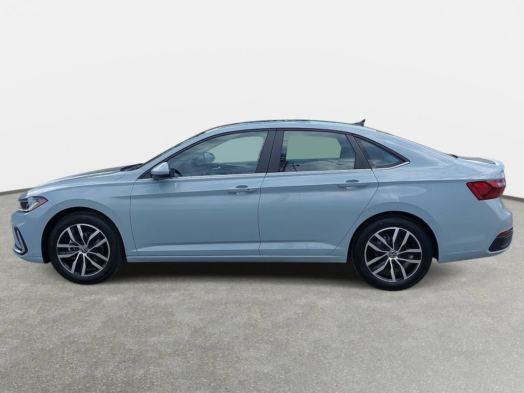 New 2026 Volkswagen Jetta SE FWD image 8