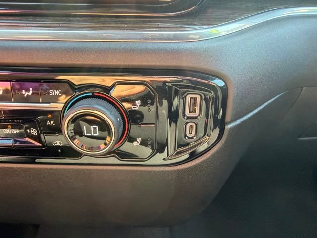 Used 2024 Chevrolet Silverado 1500 RST AWD/4WD image 37