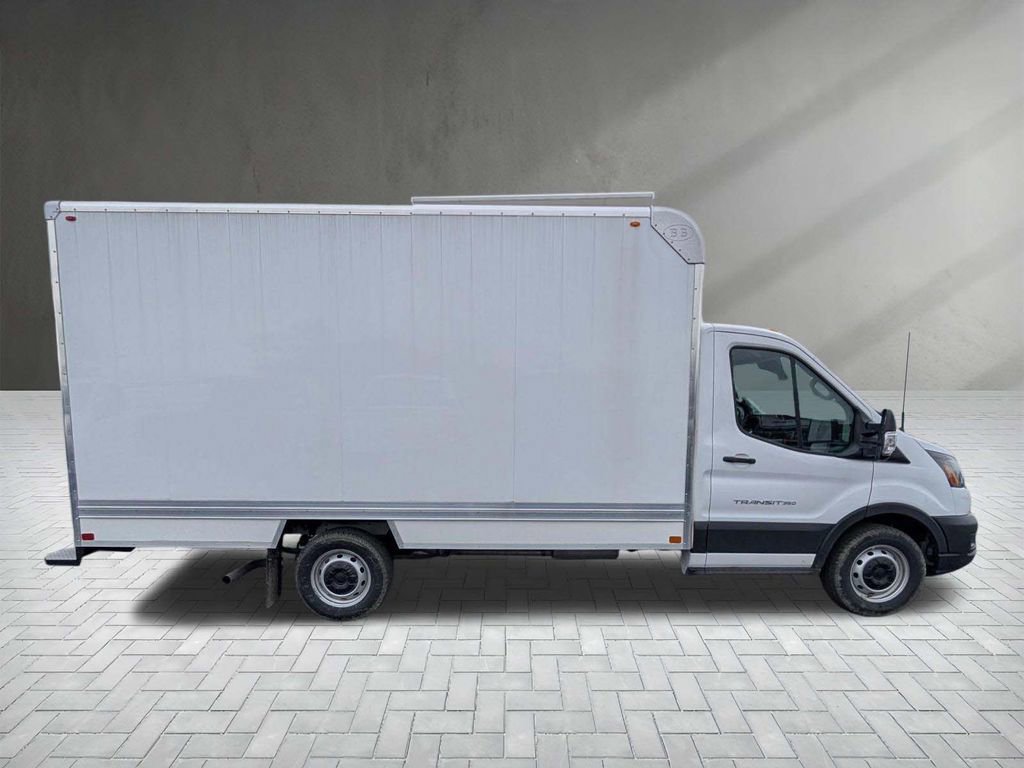 New 2025 Ford Transit 350 image 9