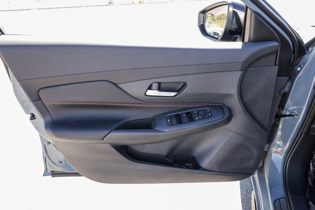 New 2027 Nissan Sentra SR FWD image 13