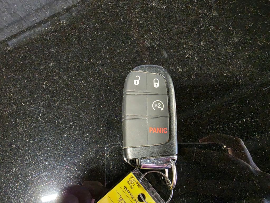 Used 2023 Jeep Compass Limited image 10