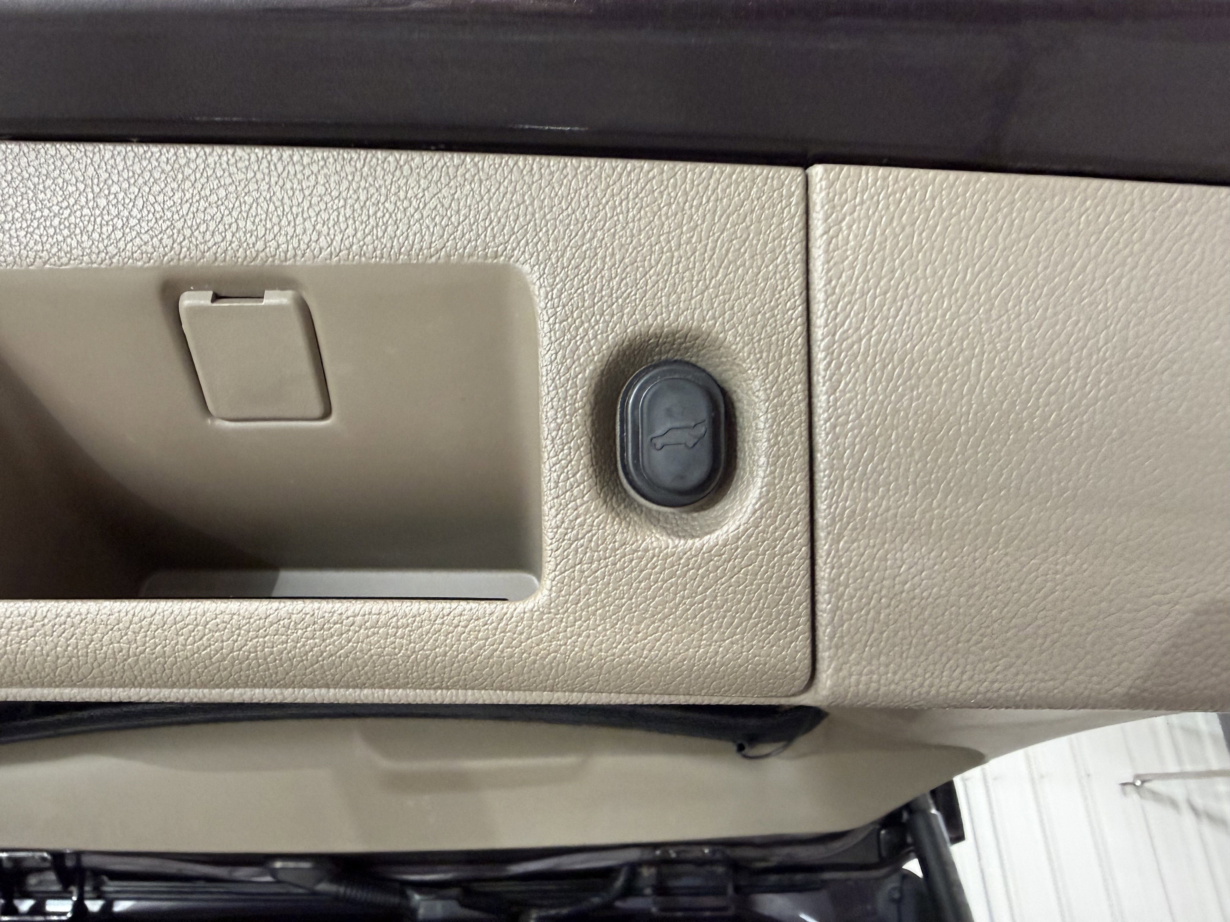 Used 2016 Chevrolet Tahoe LTZ image 6