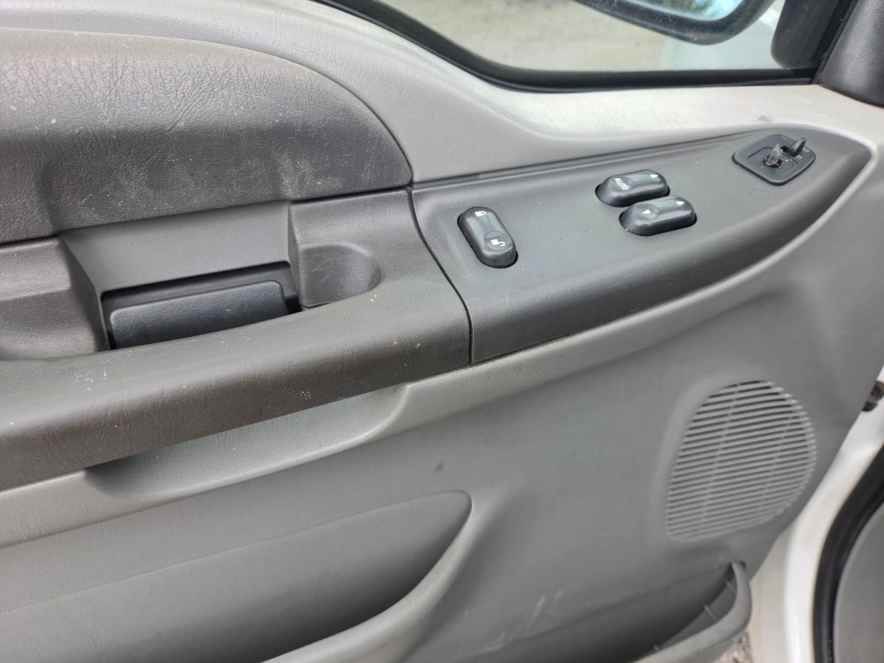Used 2003 Ford F250 XLT RWD image 10