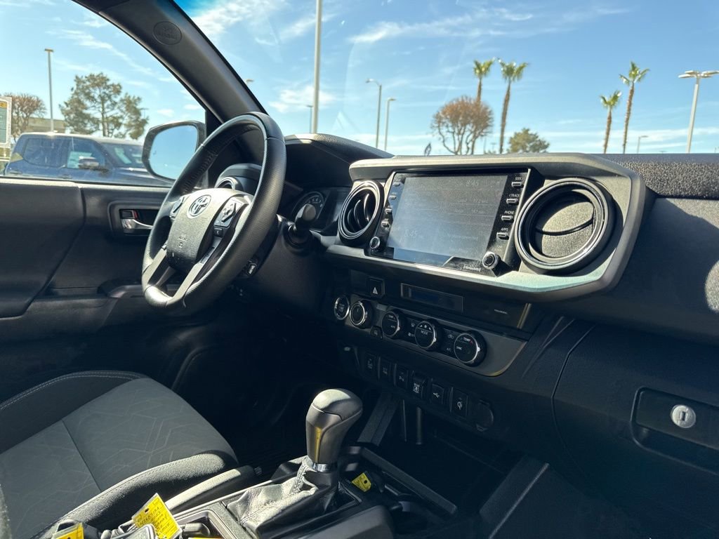Certified 2022 Toyota Tacoma TRD Sport w/ Technology Package AWD/4WD image 20