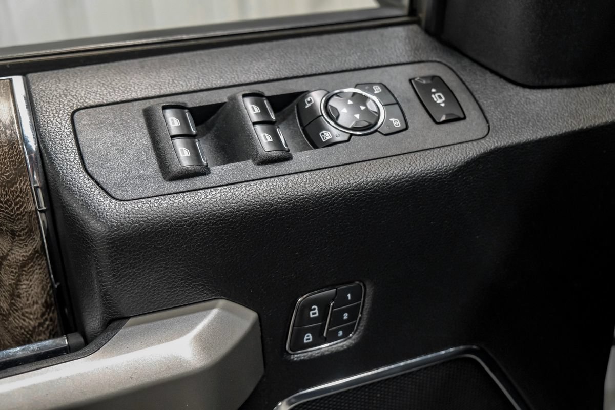 Used 2019 Ford F250 Lariat w/ Lariat Value Package AWD/4WD image 44