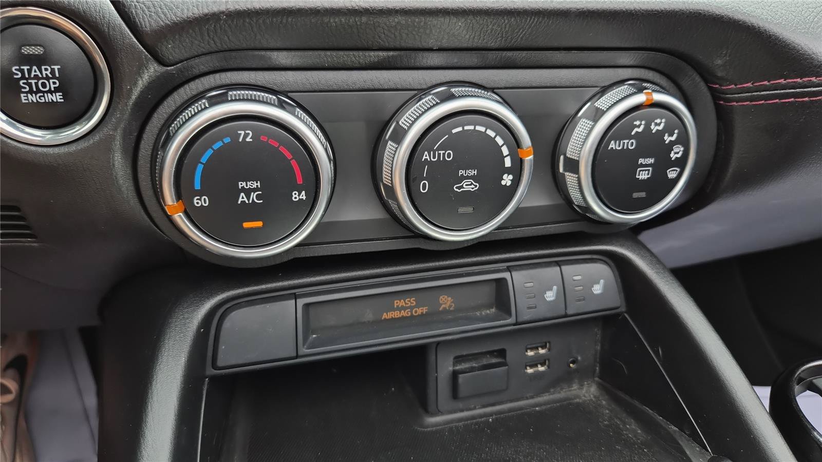 Used 2018 MAZDA MX-5 Miata Grand Touring RWD image 16