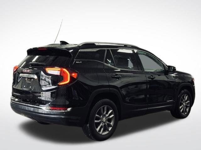 Used 2023 GMC Terrain SLT w/ Infotainment Package II image 5