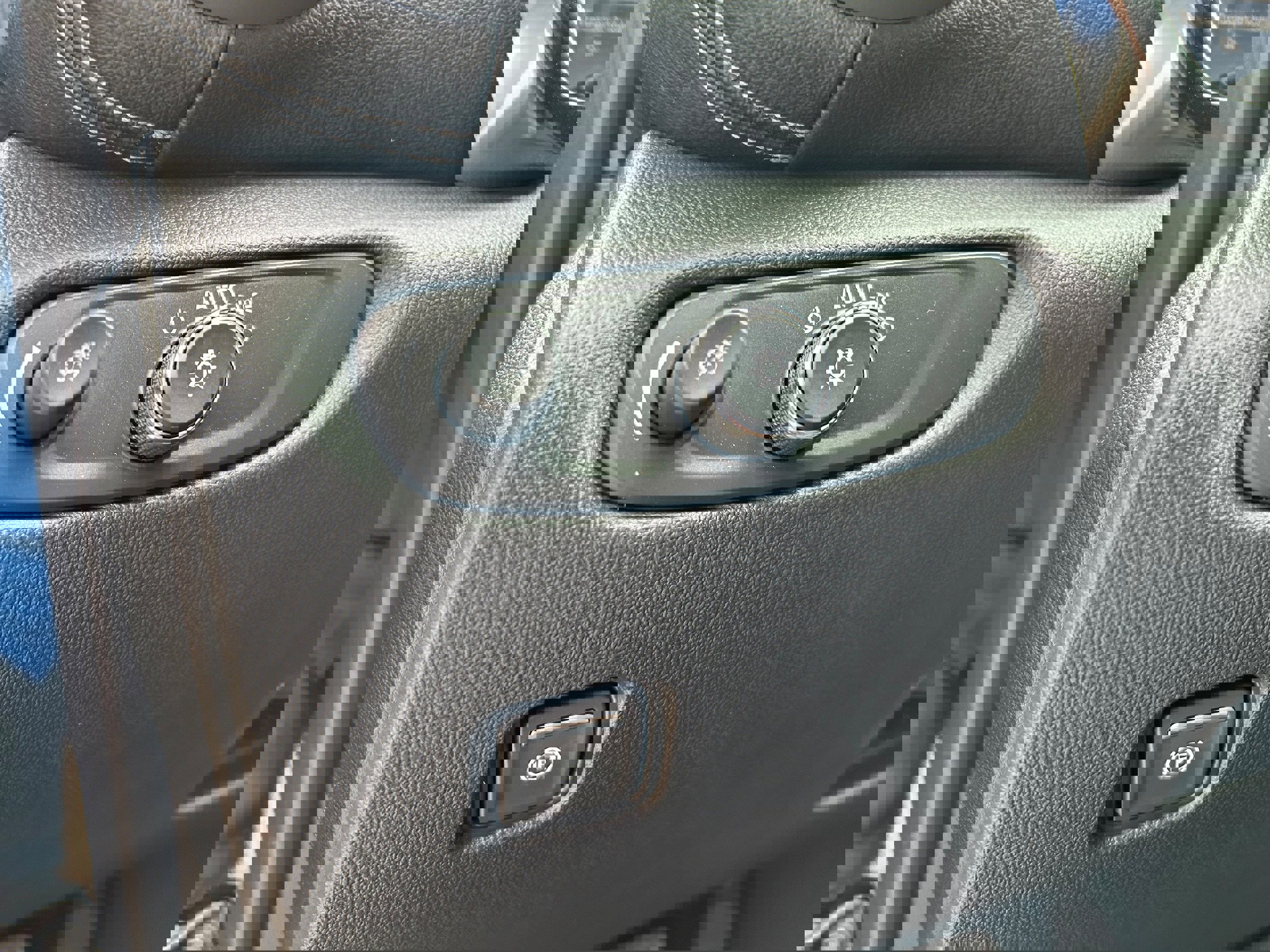 New 2026 Chevrolet Blazer LT w/ Convenience Package image 16