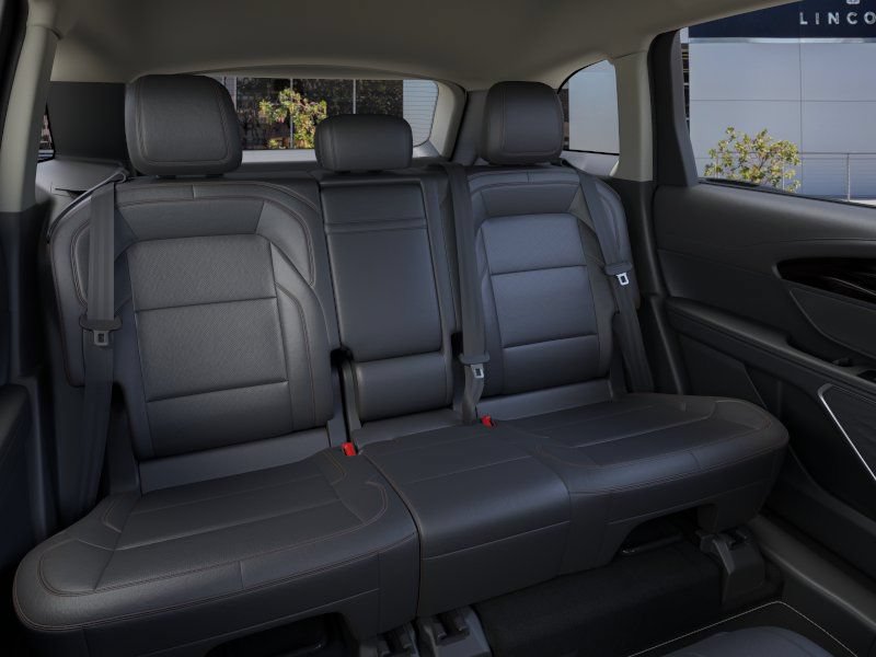 New 2026 Lincoln Nautilus Premier AWD/4WD image 11