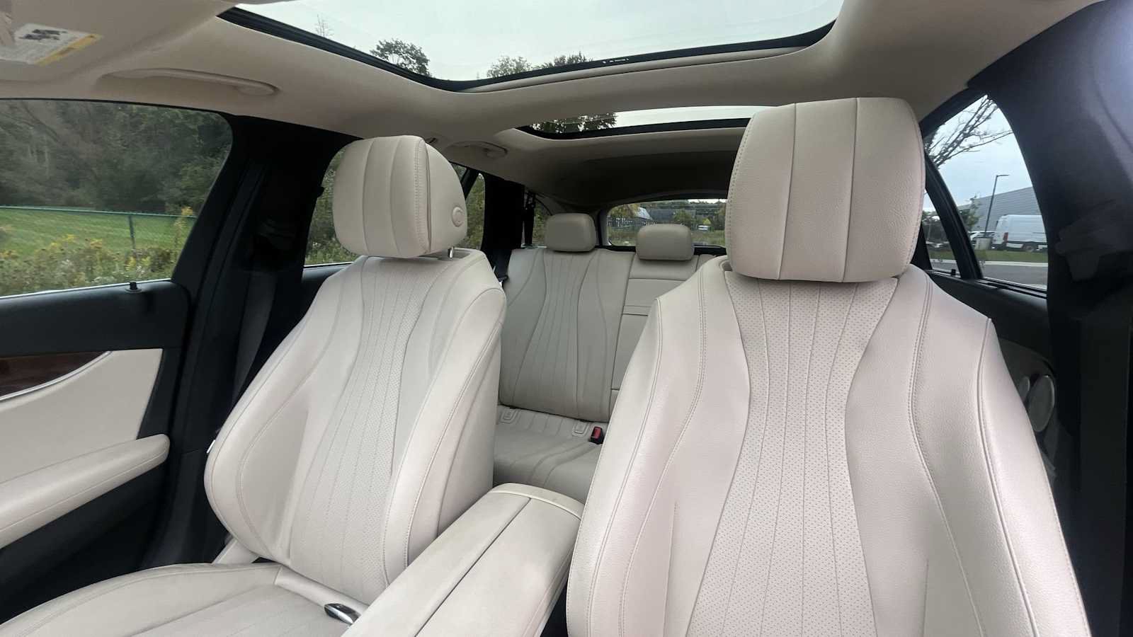 Certified 2017 Mercedes-Benz E 400 4MATIC Wagon image 14