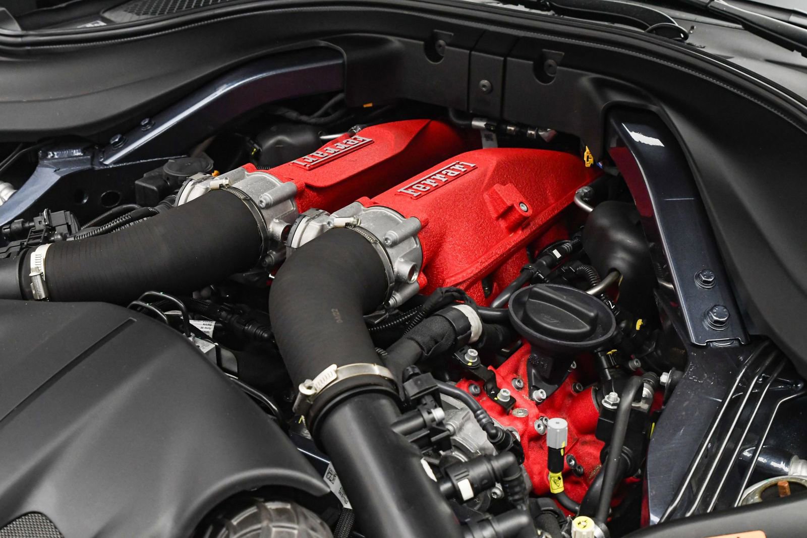 Certified 2022 Ferrari Roma image 33